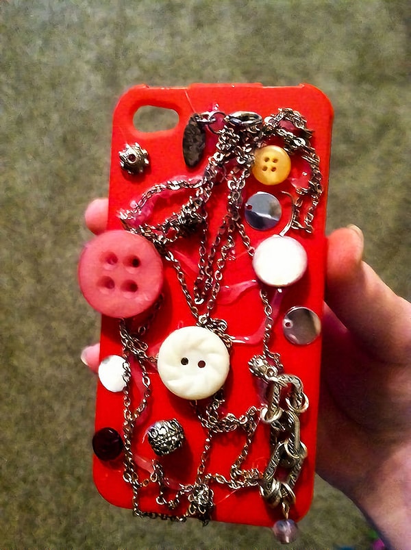 26. Самодельный чехольчик для смартфона не желаете?