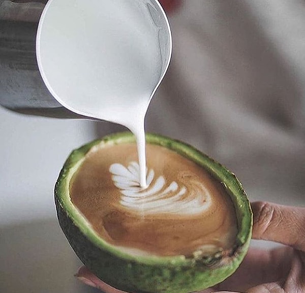 5. Капучино в авокадо? Это же не имеет смысла!