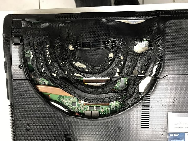 3. Как, скажите, можно было оставить планшет на плите?