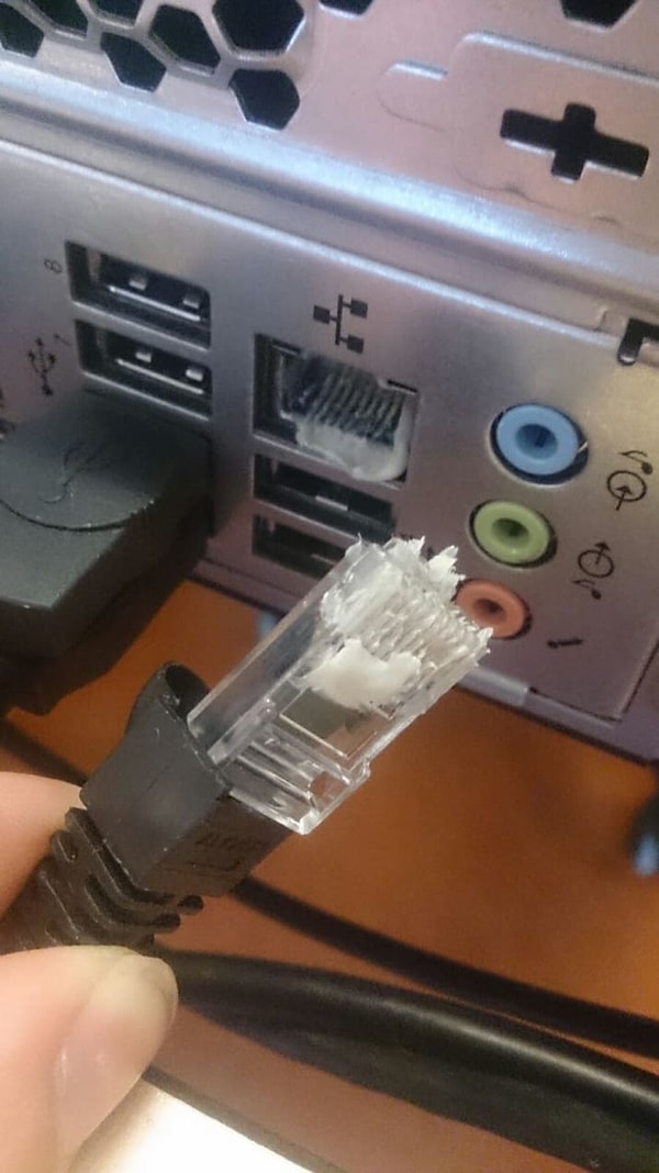 8. Ну а это лучшее место для жвачки!