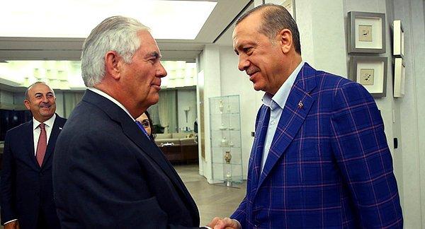 Tillerson, göreve başlamasından bu yana geçen bir yıllık süre zarfında Türkiye'ye üçüncü ziyaretini gerçekleştirmiş oldu.