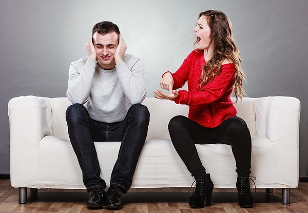 4. Они уходят в глухую оборону, когда вы пытаетесь поймать их на лжи