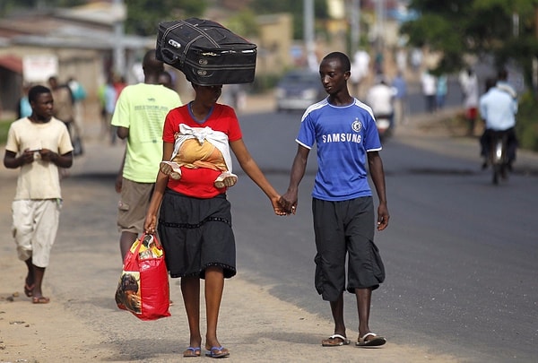 25. Вот это чувство баланса! А у него, наверное, грыжа, не иначе