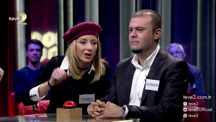 Soruyu Görmeden Cevaplayan Kelime Oyunu Yarışmacısı