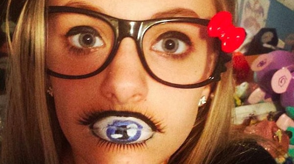 8. 3D макияж губ