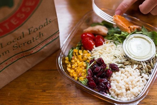 2. Забываете ли вы время от времени пообедать?