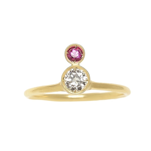 8. Те, кто считают просто бриллианты скучными, в дополнение к ним могут использовать свои любимые камни.