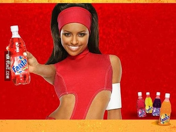 8. Она позаимствовала руку у карлика?