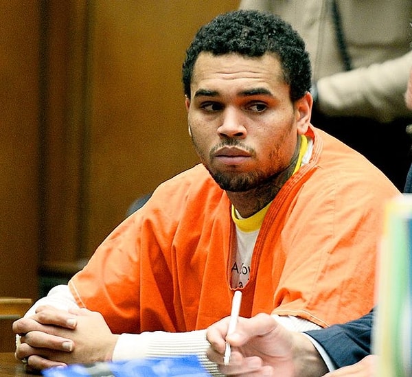 1. Крис Браун