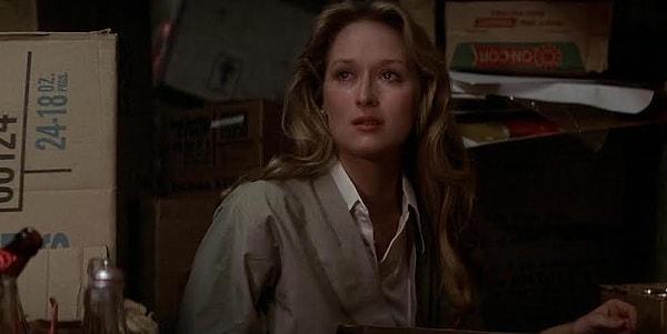 1. Meryl Streep, rol aldığı ikinci uzun metraj filmi olmasına rağmen yeteneğini kanıtlayarak 1979 yılında Avcı adlı filmiyle ilk kez Oscar adaylığını elde etmişti.