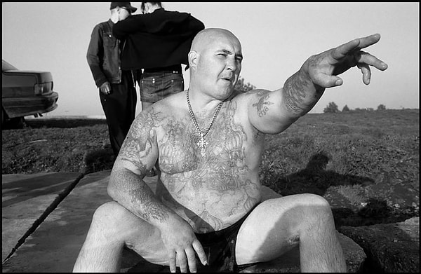 11. Женщин в этом селе в два раза больше мужчин, поэтому каждый (даже бывший заключённый) пользуется большим спросом!