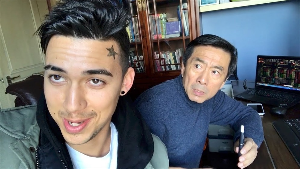 Yaramaz Oğlunun Taşkınlıklarına Verdiği Tepkilerle Gönülleri Kazanan Dünyanın En Tatlı Babası