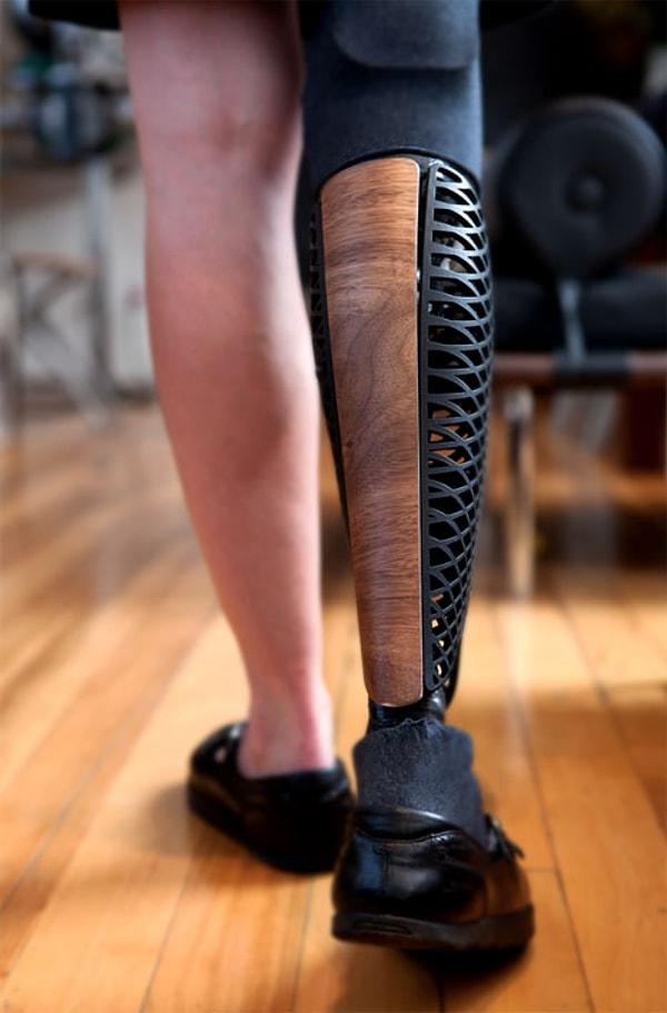 9. Tasarım harikası bir protez bacak. 😍