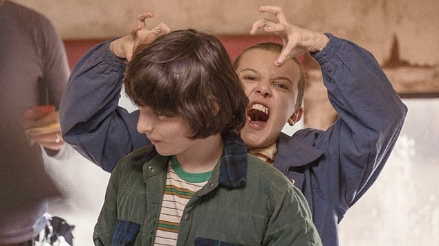 4. Millie Bobby Brown işitme kaybı ile doğmuş. Şimdi ise bir kulağı duymuyor.