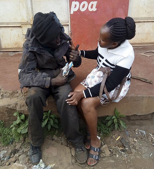 2. Все началось с того, как Патрика выгнали из школы за курение сигарет и марихуаны. Его жизнь стремительно покатилась по наклонной...