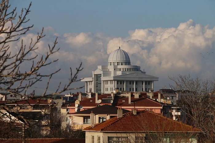 Marmaraereğlisi'nde Beyaz Saray Esintileri: Belediyenin Yeni Hizmet Binası Sosyal Medyanın Gündeminde