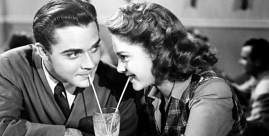 Как вести себя на первом свидании, чтобы мужчина пригласил вас снова: Информация из первых уст