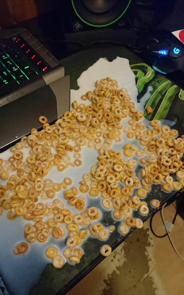 7. "А я ведь просто хотел перекусить"