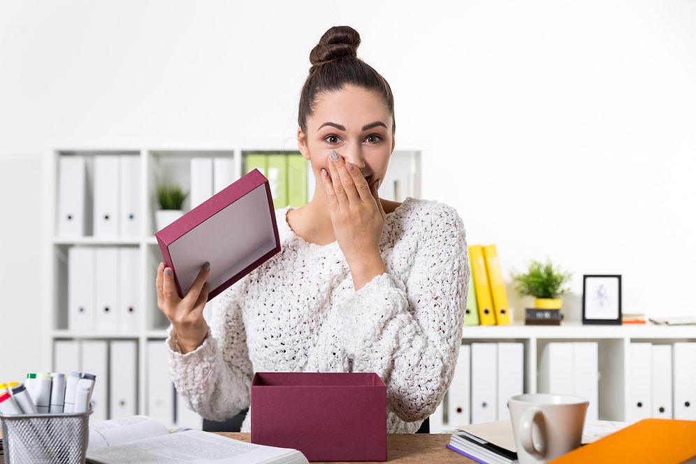 Sevdiklerinizi Hiç Beklemedikleri Anlarda Şımartmak İçin Gönderebileceğiniz 9 Hediye