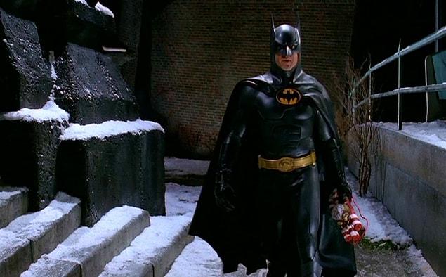 25. Batman Dönüyor (1992) / Batman Returns