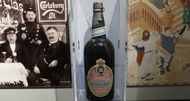 6. Carlsberg biralarının üzerinde eskiden saflığın sembolü olarak bir gamalı haç bulunuyordu.