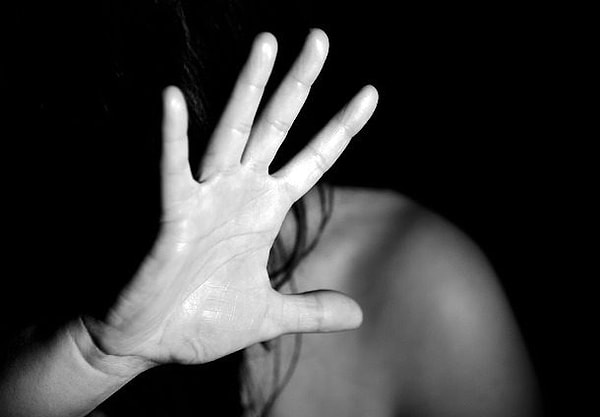 9. Цвет может испугать людей, ведь существует даже хромофобия - боязнь цветов или ярко окрашенных предметов.