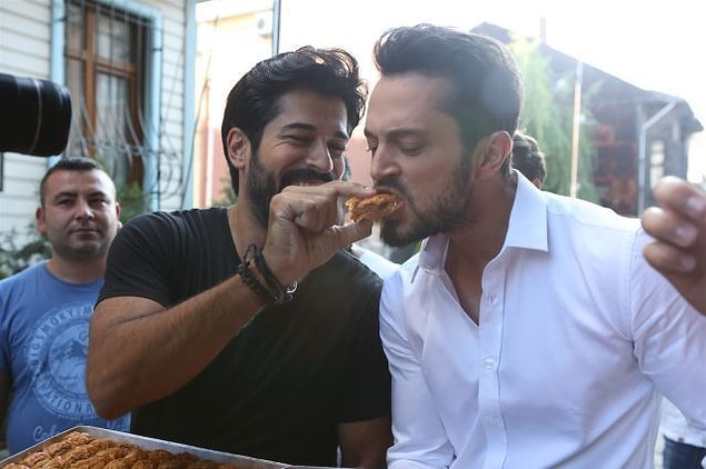 7. Bir de bittiği kesinleşen başka bir aşk var... Murat Boz ve Burak Özçivit!