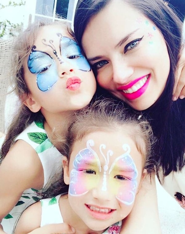 6. Адриана Лима