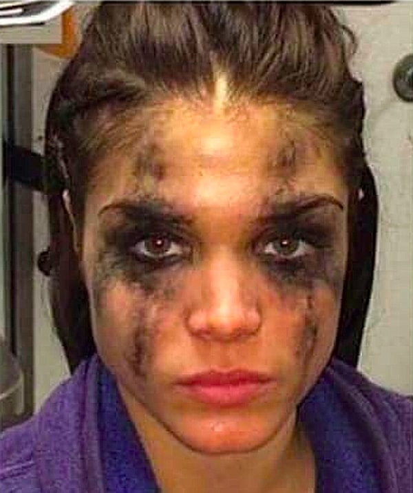 1. То чувство, когда пошла в душ и забыла смыть тушь 🐼