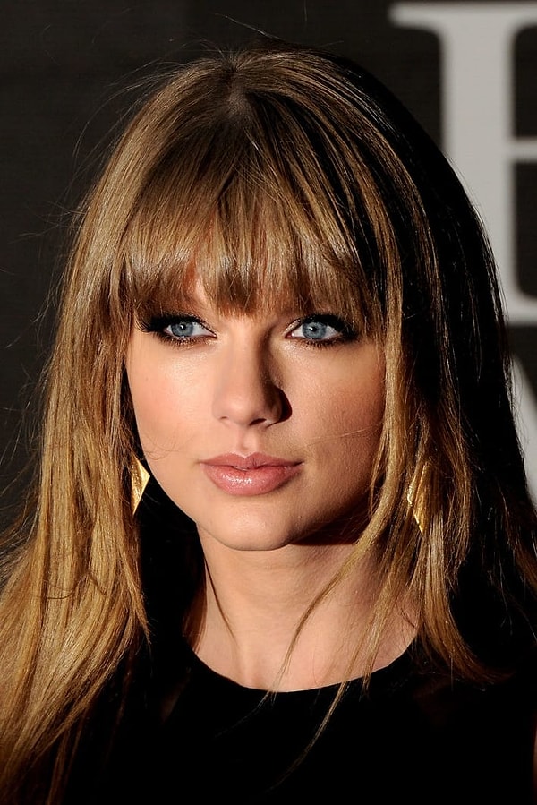 1. Тейлор Свифт