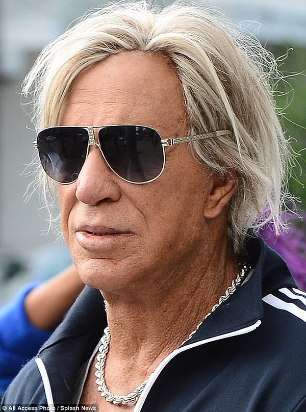 7. Микки Рурк - 65 лет