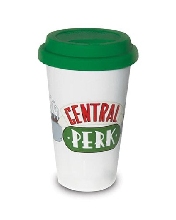 2. "Ya bir şuraya gidip onlar gibi kahve içemedim" dediğinizi duyar gibiyim. Kullanırken kendinizi Friends'deki Central Perk cafesinde Chandler'ın şakalarından rahatsız olmuş halde bulacaksınız.