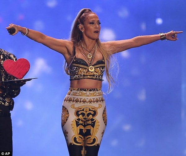 6. Дженнифер Лопес