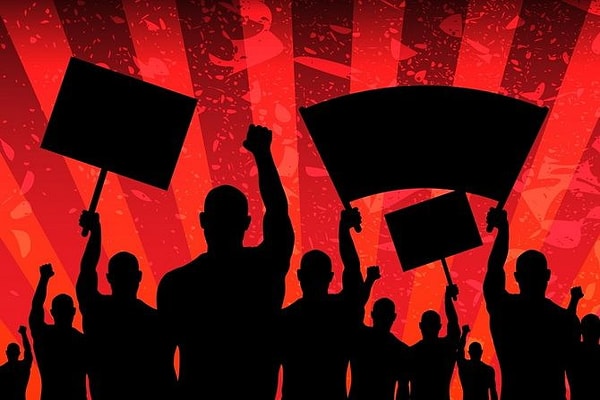 5. Праздник Великой Октябрьской социалистической революции отмечается в октябре?