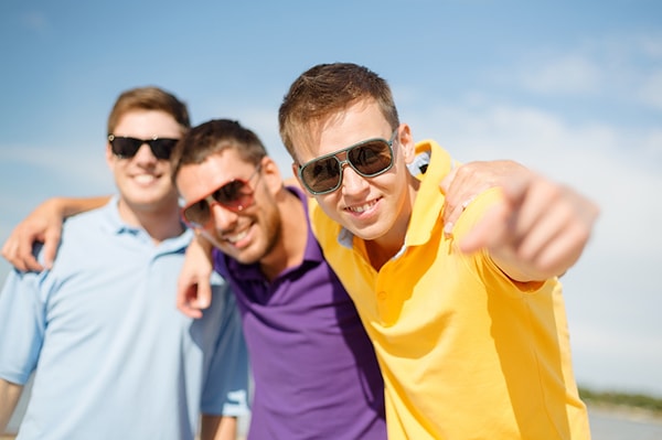 3. Друг давно не возвращает вам крупный денежный долг. Ваши действия?