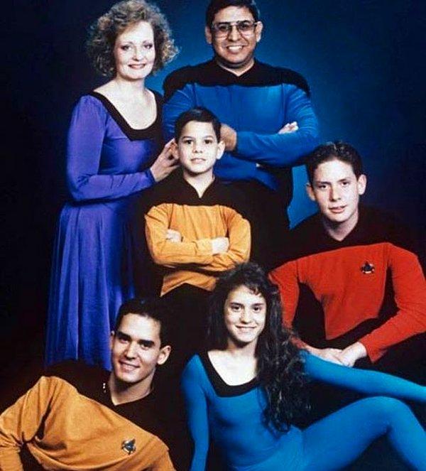 14. Bilim kurguya gönül vermiş, uzaylı dostu, Star Trek sevdalısı bir aile. Aslında tuttuk bu fikri!