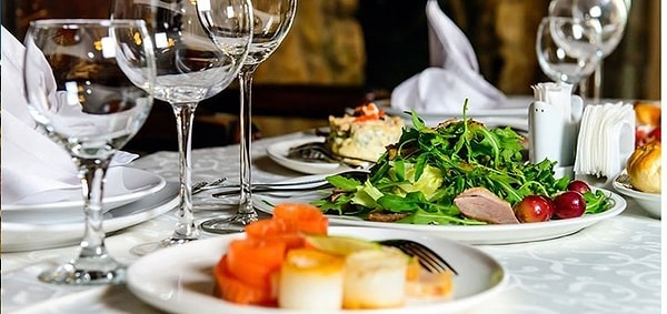 3. В компании какой знаменитости вы были бы не прочь поужинать?