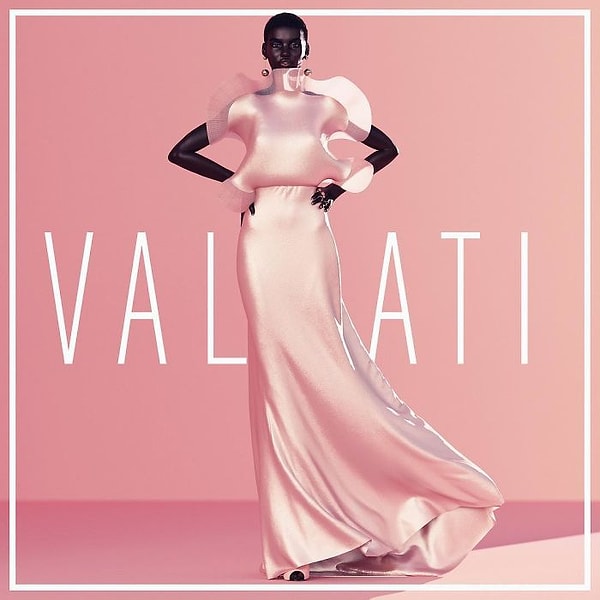 9. Кстати, против фотографа в соцсетях развернулась полномасштабная война.