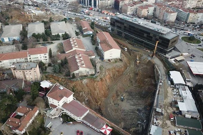 AVM İnşaatı Nedeniyle Çökme Riski Yaşayan Şişli Meslek Lisesi'nde Öğrenim Sürüyor: 'Duvarlar Titriyor, Korkuyoruz'