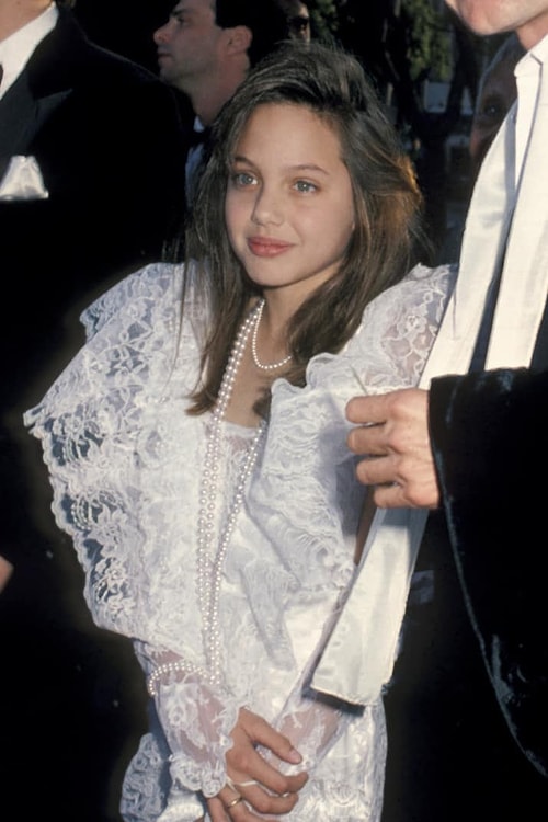 Angelina Jolie — 1986