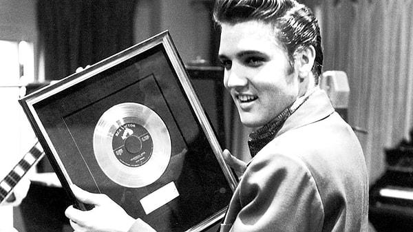 18. Heartbreaak Hotel - Elvis Presley