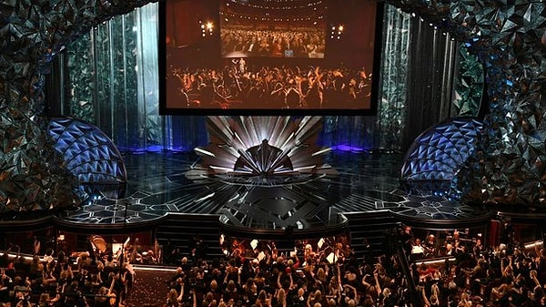 14. Лучший документальный короткометражный фильм - "Рай - это пробка на 405-м шоссе"