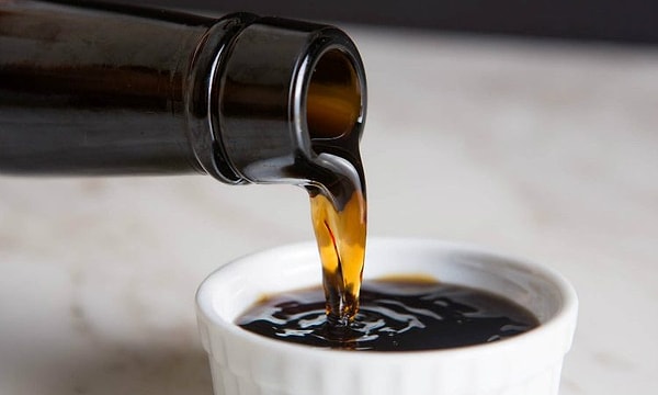 1. Уксус обладает сильным антибактериальным эффектом и способен уничтожить болезнетворные организмы. Его также можно использовать при лечении ожогов.