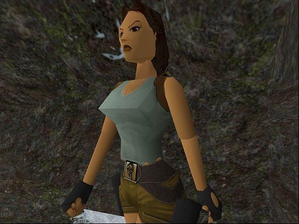 13. Tasarımcılar Lara Croft'un göğüslerini %50 büyütecekken yanlışlıkla %150 büyüttüler. Sonrasında da böyle kalmasına karar verdiler.