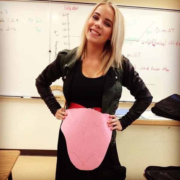 4. Количество яйцеклеток в организме женщины на момент рождения составляет около полумиллиона