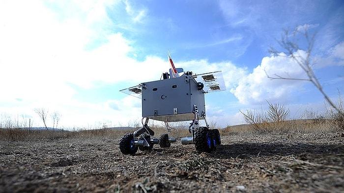 🤖Selçuk Üniversitesi Öğrencileri Cep Telefonu Yazılımıyla Kontrol Edilebilen 'Hava Savunma Robotu' Tasarladı