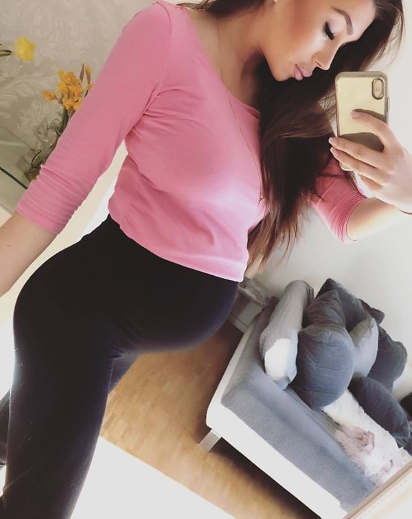 6. Позже, обнаружив одежду для беременных, вы с огромным удовольствием будете носить ее каждый день ❤️