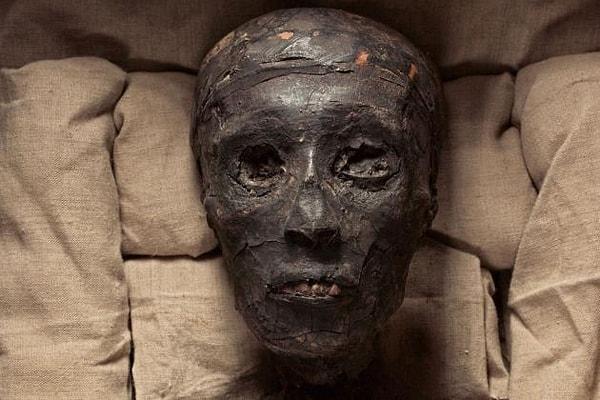 Bu bataklık mumyalarının en eskisi 4 bin yaşında, yani Mısır Kralı Tutankhamun’dan 500 yıl daha yaşlı.