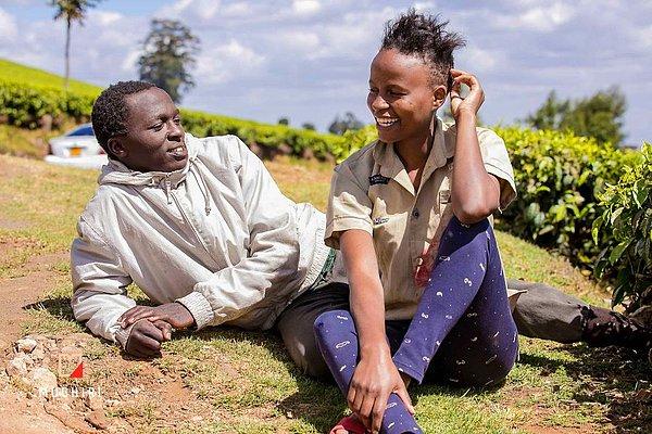 Muchiri Frames mahlasıyla çalışmalar yapan Kenyalı yetenekli fotoğrafçı sevginin saf ve karşılıksız halini gösteren bir fotoğraf çekimi yaptı.