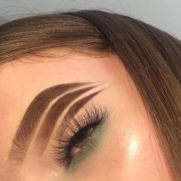 9. И, наконец, тройные брови: к чему еще нам стоит готовиться в этом году?!